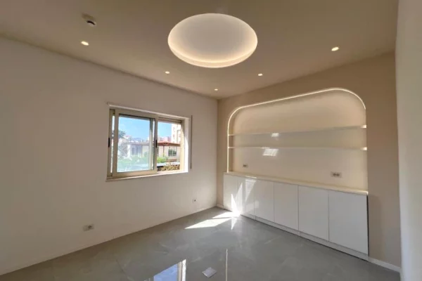 Jepet me qira ambient Premium Biznesi – Kompleksi Prestige, rr. Panorama!!!