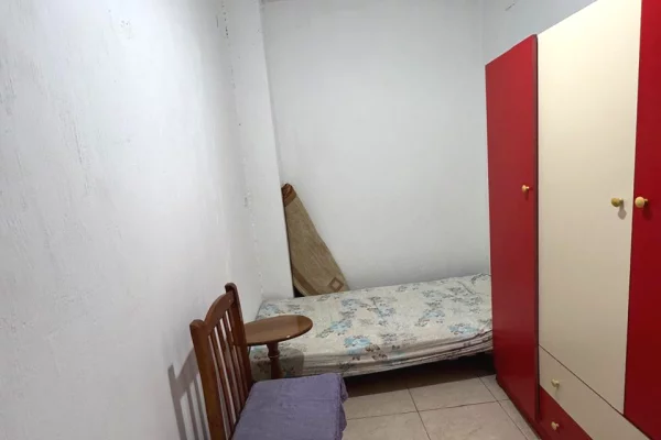 Shtepi me qera Apartament ne Tirane, 1+1, Mobilimi E mobiluar, Pagesa 250  Euro.