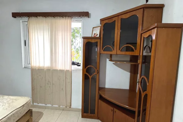 Shtepi me qera Apartament ne Tirane, 1+1, Mobilimi E mobiluar, Pagesa 300  Euro.