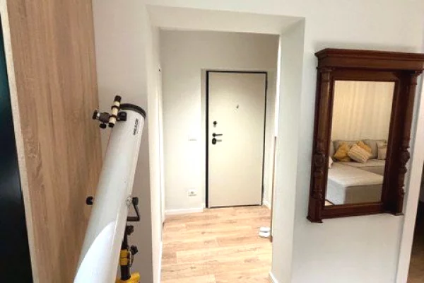 Shtepi me qera Apartament ne Tirane, 1+1, Mobilimi E mobiluar, Pagesa 750  Euro.