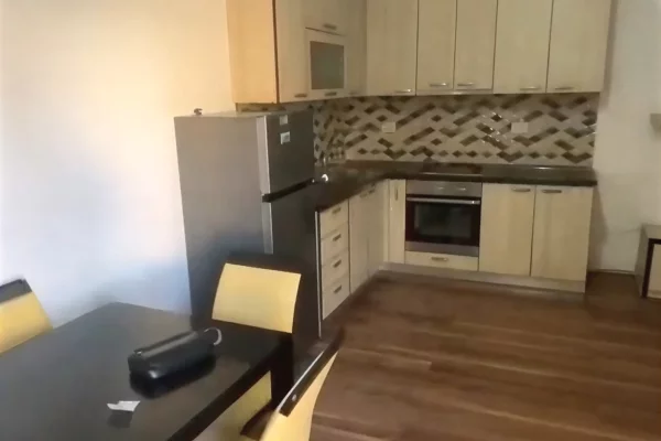 🏡 Apartament 1+1 me Qira – Liqeni i Thate!!!
