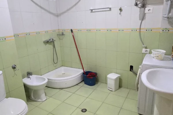 Shtepi me qera Apartament ne Tirane, 2+1, Mobilimi E mobiluar, Pagesa 550  Euro.