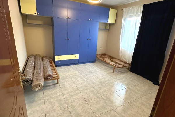 Appartamento in affitto a Tirana 2+1, Arredato