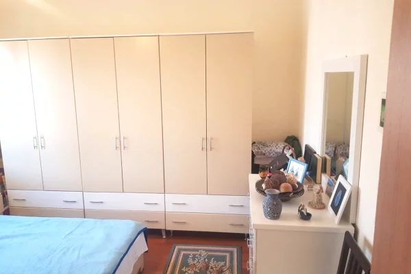 Shtepi me qera Apartament ne Tirane, 1+1, Mobilimi E mobiluar, Pagesa 700  Euro.