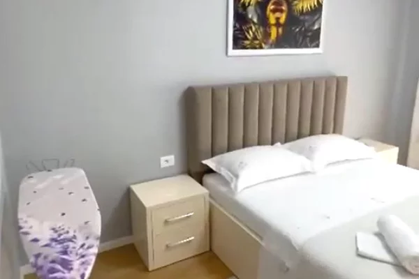 Appartamento in affitto a Tirana 2+1, Arredato