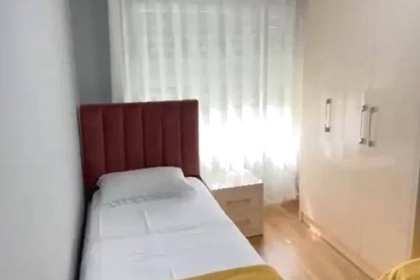 Appartamento in affitto a Tirana 2+1, Arredato