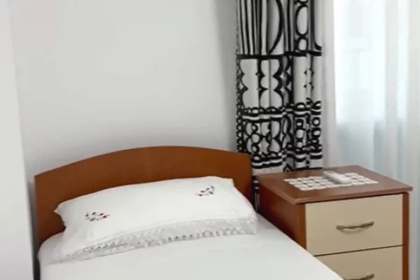 Appartamento in affitto a Tirana 2+1, Arredato