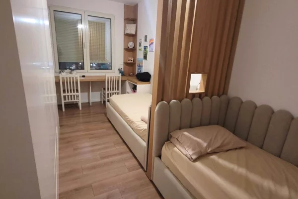 Shtepi me qera Apartament ne Tirane, 2+1, Mobilimi E mobiluar, Pagesa 600  Euro.