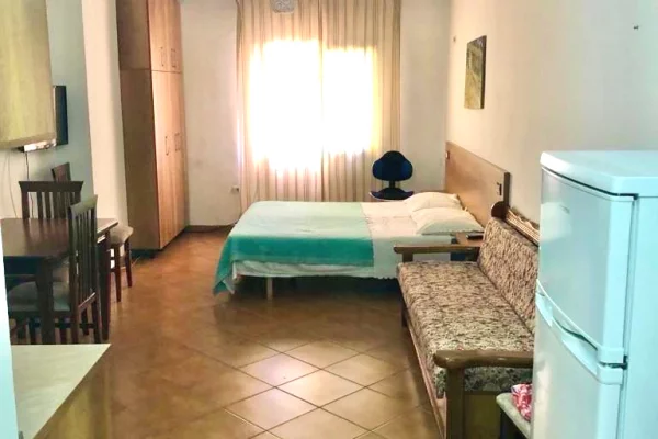 Appartamento in affitto a Tirana Garsoniere, Arredato