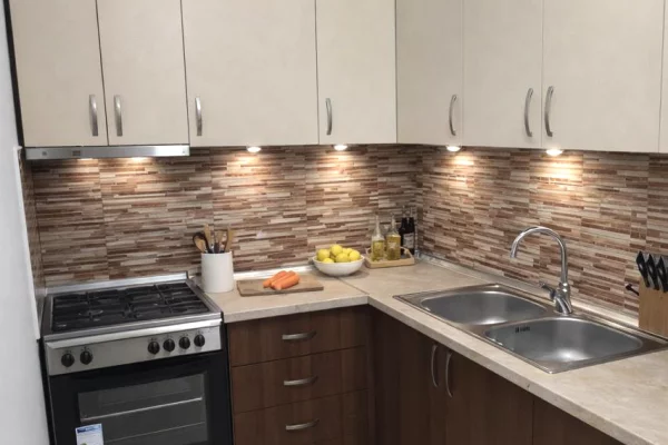 Shtepi me qera Apartament ne Tirane, 2+1, Mobilimi E mobiluar, Pagesa 600  Euro.