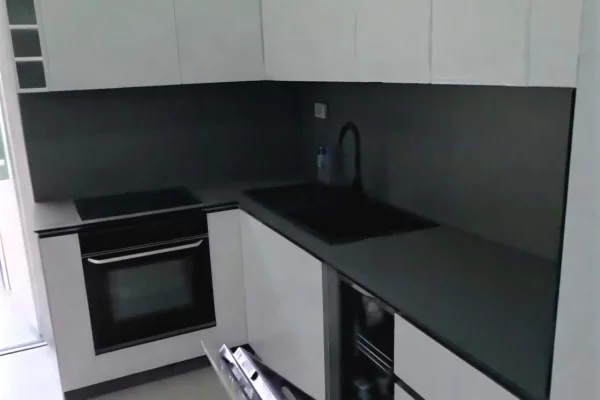 Shtepi me qera Apartament ne Tirane, 1+1, Mobilimi E mobiluar, Pagesa 650  Euro.