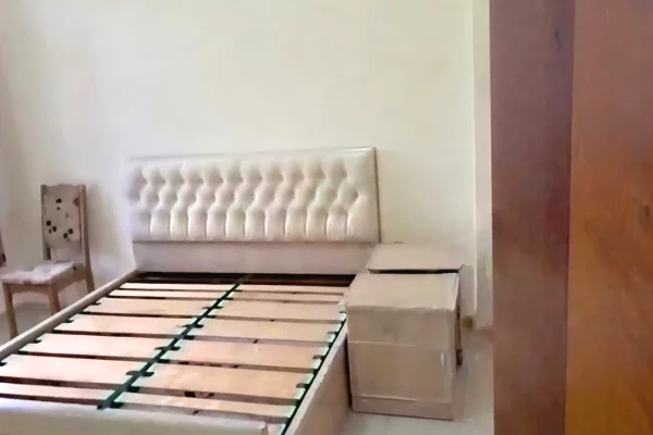 Shtepi me qera Apartament ne Tirane, 1+1, Mobilimi E mobiluar, Pagesa 650  Euro.