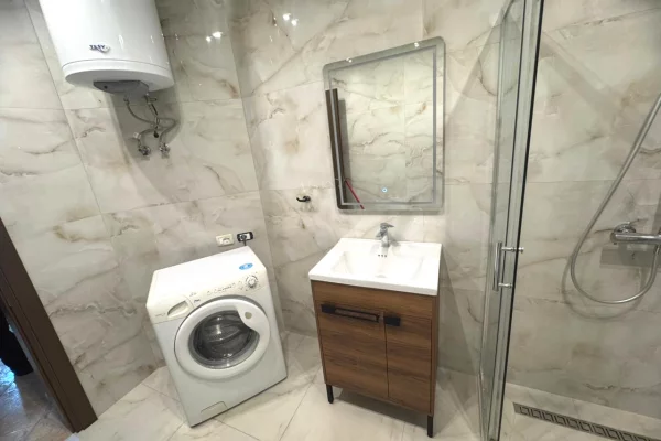 Appartamento in affitto a Tirana 2+1, Arredato