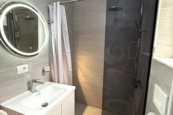 Appartamento in affitto a Tirana 1+1, Arredato