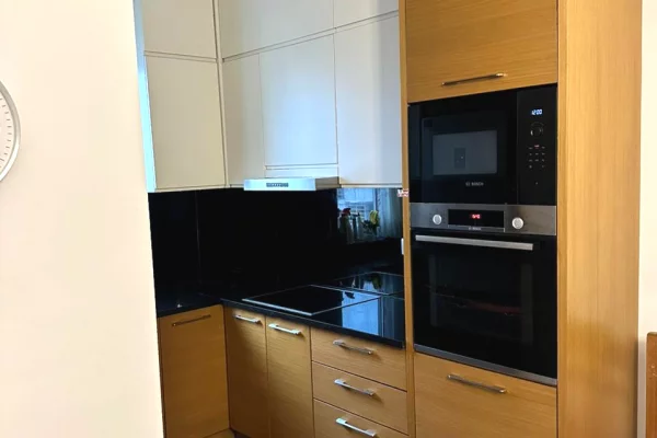 Shtepi me qera Apartament ne Tirane, 1+1, Mobilimi E mobiluar, Pagesa 480  Euro.