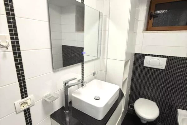 Appartamento in affitto a Tirana 1+1, Arredato