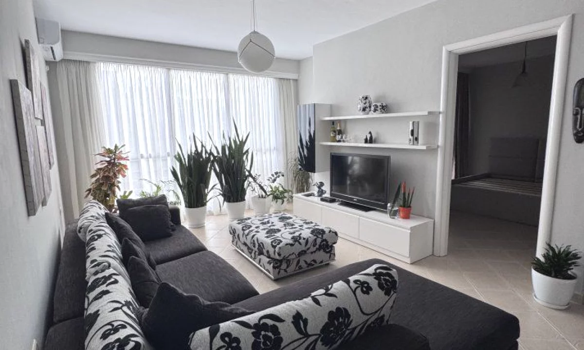 Shtepi me qera Apartament ne Tirane, 1+1, Mobilimi E mobiluar, Pagesa 600  Euro.