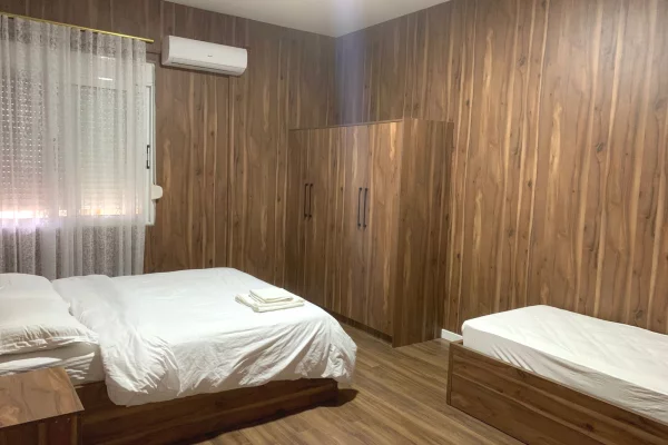 Shtepi me qera Apartament ne Tirane, 2+1, Mobilimi E mobiluar, Pagesa 800  Euro.