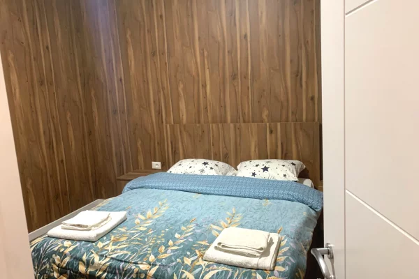 Shtepi me qera Apartament ne Tirane, 2+1, Mobilimi E mobiluar, Pagesa 800  Euro.