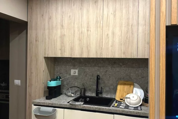 Shtepi me qera Apartament ne Tirane, 1+1, Mobilimi E mobiluar, Pagesa 550  Euro.