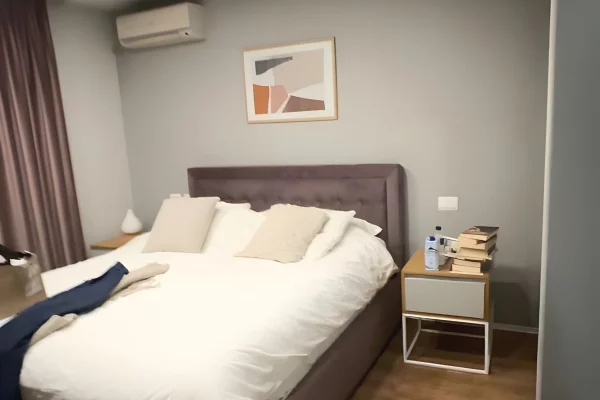 Shtepi me qera Apartament ne Tirane, 1+1, Mobilimi E mobiluar, Pagesa 550  Euro.