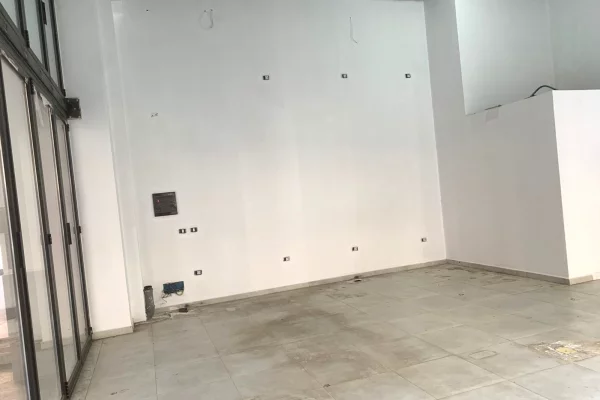 Ambient biznesi me qera 1+1 ne Tirane - 800 Euro