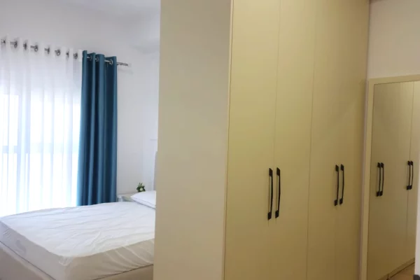 Shtepi me qera Apartament ne Tirane, 1+1, Mobilimi E mobiluar, Pagesa 500  Euro.