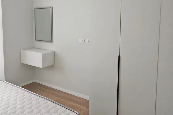 Shtepi me qera Apartament ne Tirane, 1+1, Mobilimi E mobiluar, Pagesa 450  Euro.