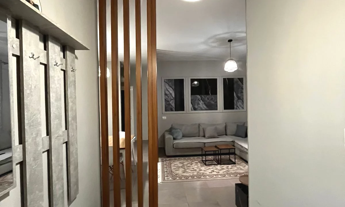 Shtepi me qera Apartament ne Tirane, 1+1, Mobilimi E mobiluar, Pagesa 450  Euro.