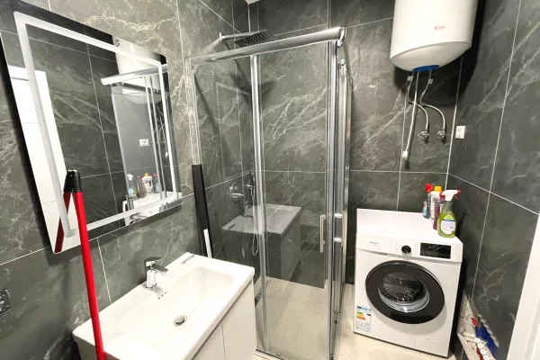 Shtepi me qera Apartament ne Tirane, 1+1, Mobilimi E mobiluar, Pagesa 700  Euro.