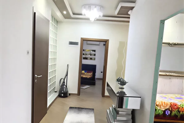 Shtepi me qera Apartament ne Tirane, 2+1, Mobilimi E mobiluar, Pagesa 650  Euro.