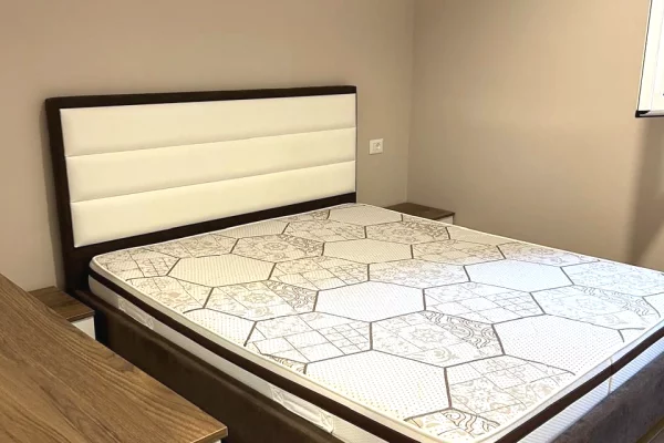 Shtepi me qera Apartament ne Tirane, 1+1, Mobilimi E mobiluar, Pagesa 350  Euro.