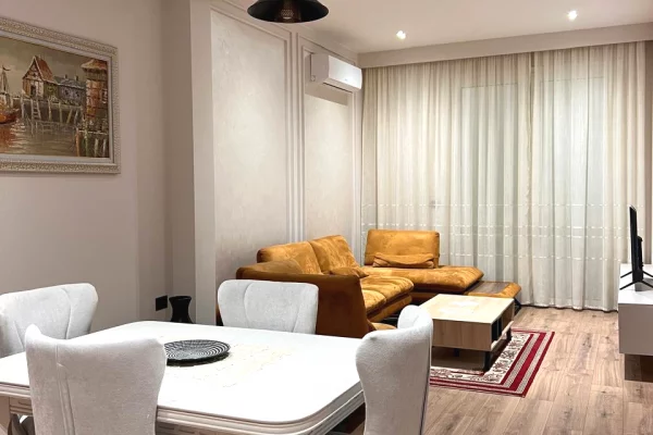 Shtepi me qera 1+1 ne Tirane - 600 Euro