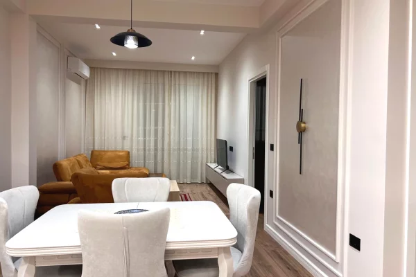 Shtepi me qera Apartament ne Tirane, 1+1, Mobilimi E mobiluar, Pagesa 600  Euro.