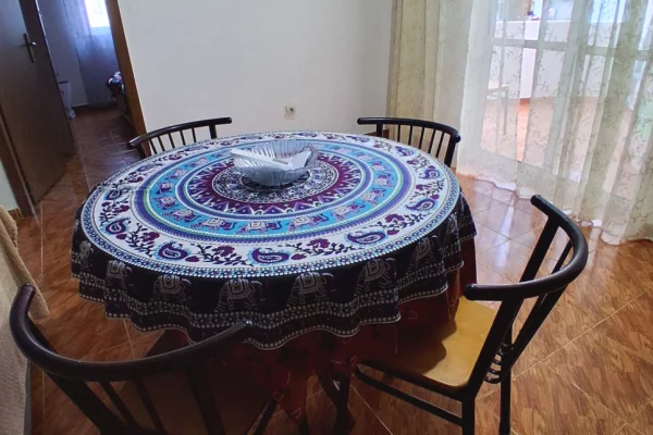 Shtepi me qera Apartament ne Tirane, 2+1, Mobilimi E mobiluar, Pagesa 450  Euro.