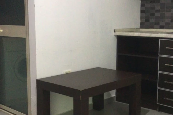 Shtepi me qera Apartament ne Tirane, Garsoniere, Mobilimi E mobiluar, Pagesa 350  Euro.