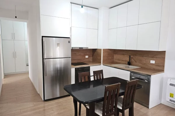 Shtepi me qera Apartament ne Tirane, 2+1, Mobilimi E mobiluar, Pagesa 550  Euro.