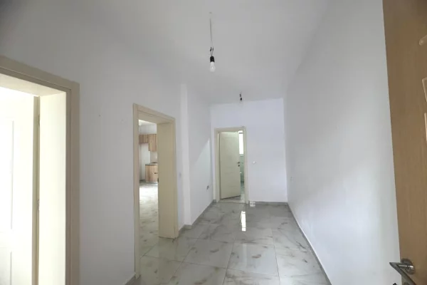 Appartamento in affitto a Tirana 1+1, Arredato