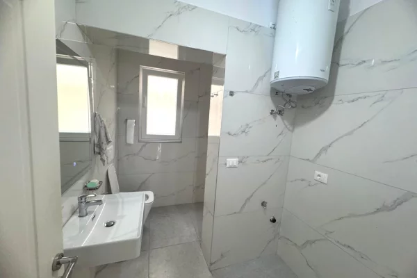 Appartamento in affitto a Tirana 1+1, Arredato