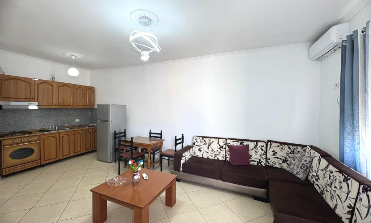 Shtepi me qera Apartament ne Tirane, 1+1, Mobilimi E mobiluar, Pagesa 400  Euro.