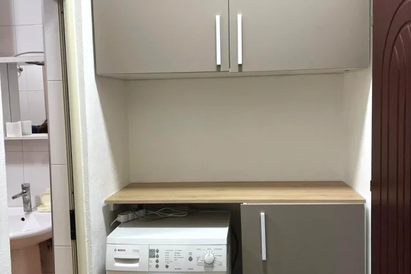 Shtepi me qera Apartament ne Tirane, 1+1, Mobilimi E mobiluar, Pagesa 400  Euro.