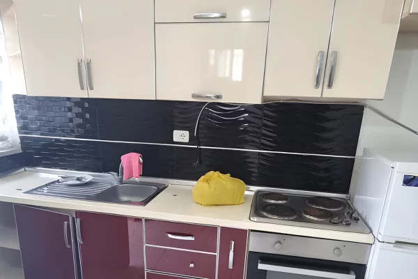 Appartamento in affitto a Tirana 1+1, Arredato