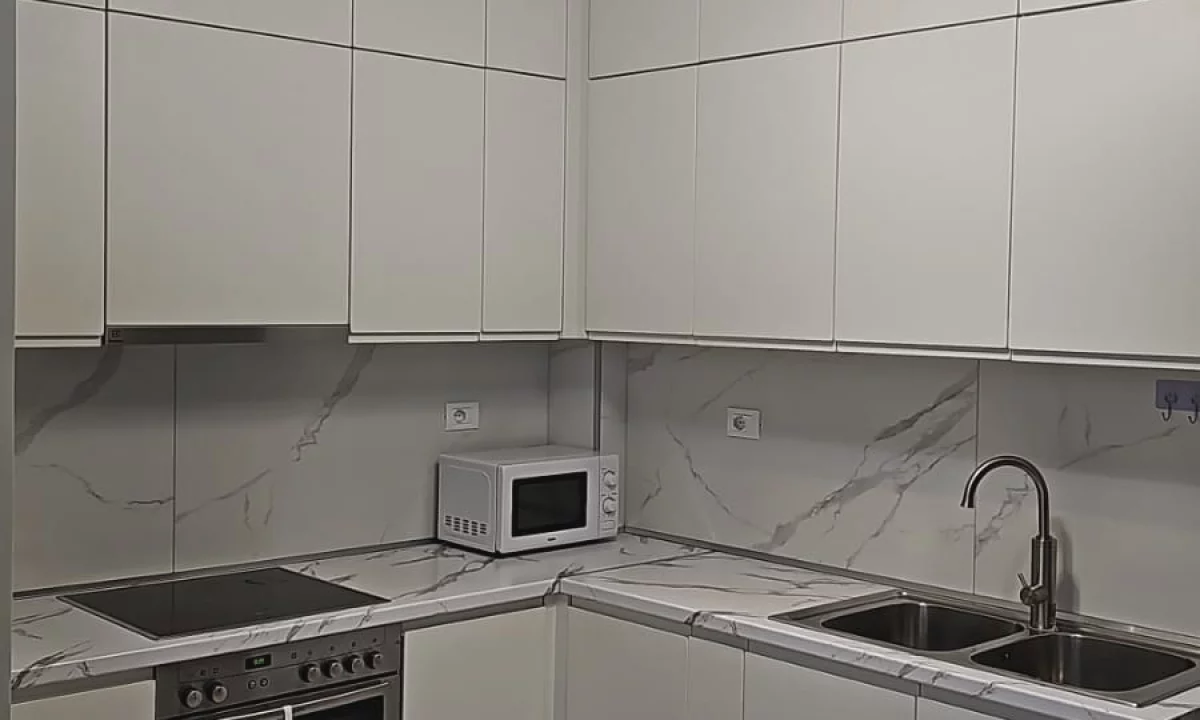 Shtepi me qera Apartament ne Tirane, 2+1, Mobilimi E mobiluar, Pagesa 500  Euro.