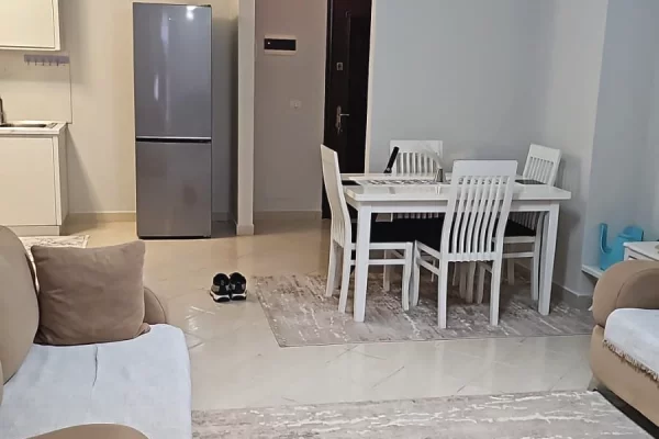 Shtepi me qera Apartament ne Tirane, 2+1, Mobilimi E mobiluar, Pagesa 500  Euro.