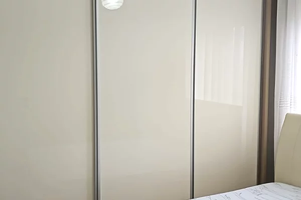 Shtepi me qera Apartament ne Tirane, 2+1, Mobilimi E mobiluar, Pagesa 500  Euro.