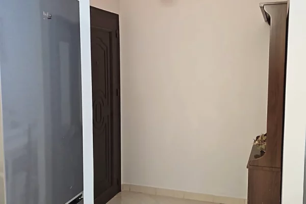 Shtepi me qera Apartament ne Tirane, 2+1, Mobilimi E mobiluar, Pagesa 500  Euro.