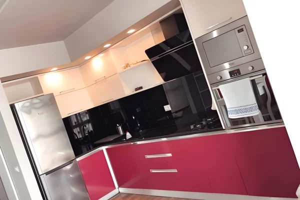 Shtepi me qera Apartament ne Tirane, 2+1, Mobilimi E mobiluar, Pagesa 500  Euro.