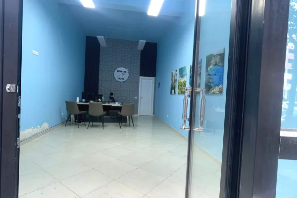 Ambient biznesi me qera 3+1 ne Tirane - 500 Euro