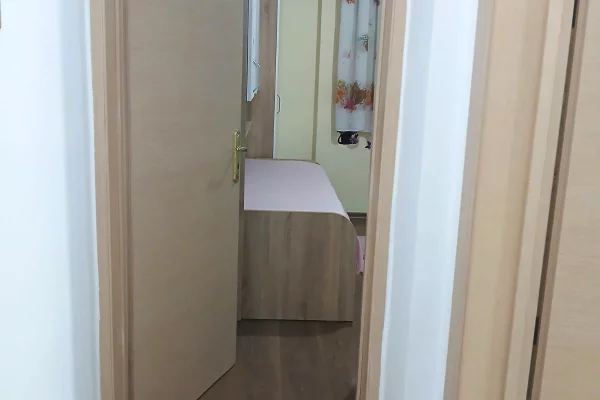 Shtepi me qera Apartament ne Tirane, 2+1, Mobilimi E mobiluar, Pagesa 420  Euro.