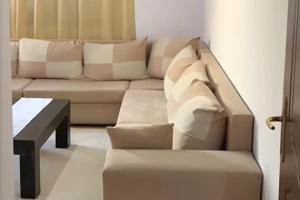 Shtepi me qera 2+1 ne Tirane - 400 Euro